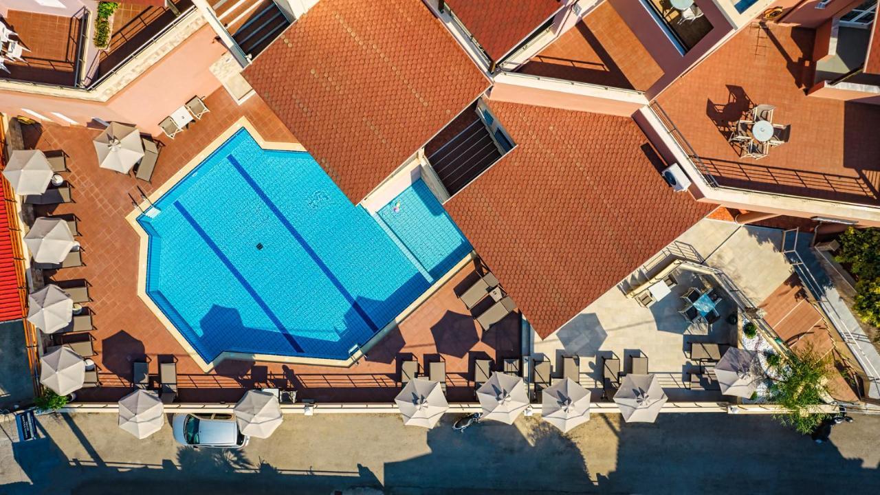 Theos Village Apartments Kato Daratso Exteriér fotografie