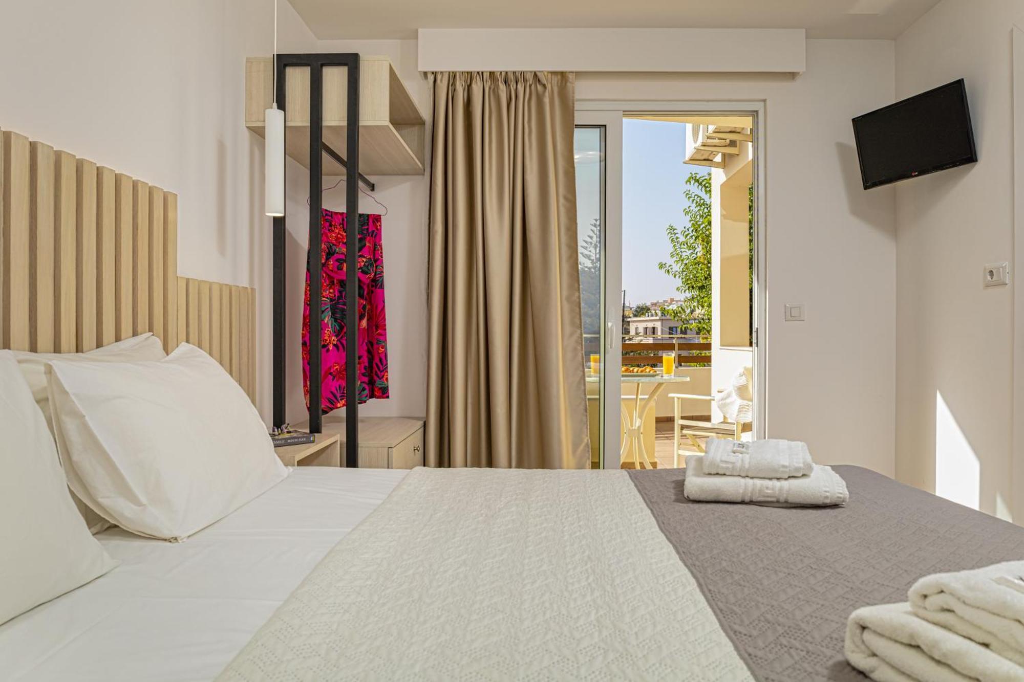 Theos Village Apartments Kato Daratso Exteriér fotografie